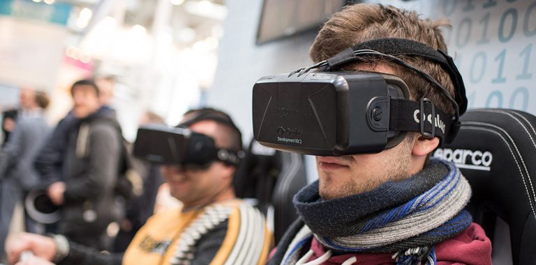 Oculus снабдит VR-гарнитурами американские библиотеки