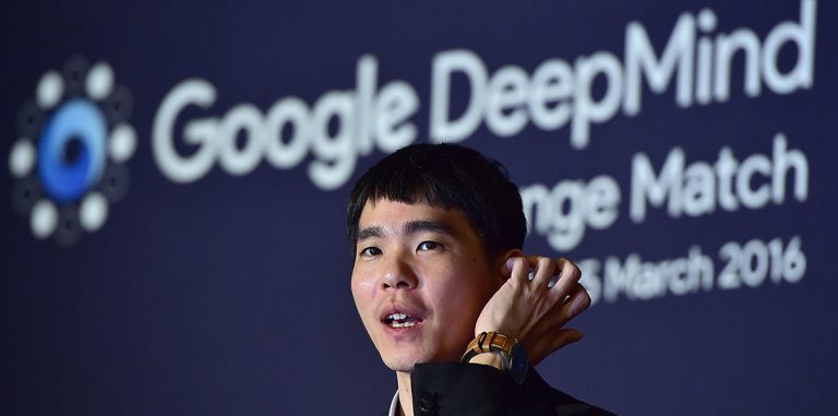 DeepMind учит нейронную сеть абстрактному мышлению