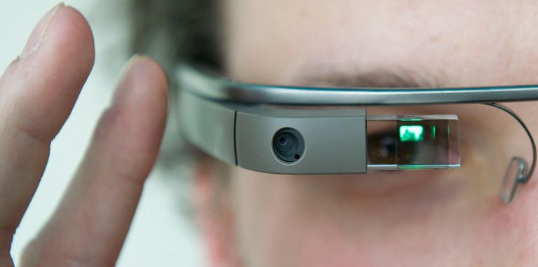 Очки Google Glass получили первое обновление за 3 года