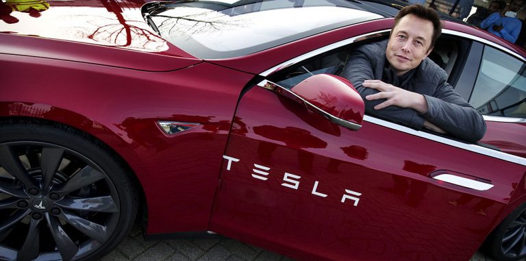 Tesla разрабатывает музыкальный стриминговый сервис
