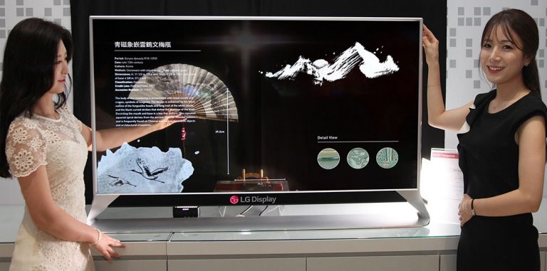 LG представила прозрачный и гибкий 4К-дисплей с диагональю 77 дюймов