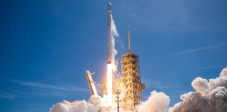 SpaceX успешно вывела на орбиту первый болгарский спутник связи
