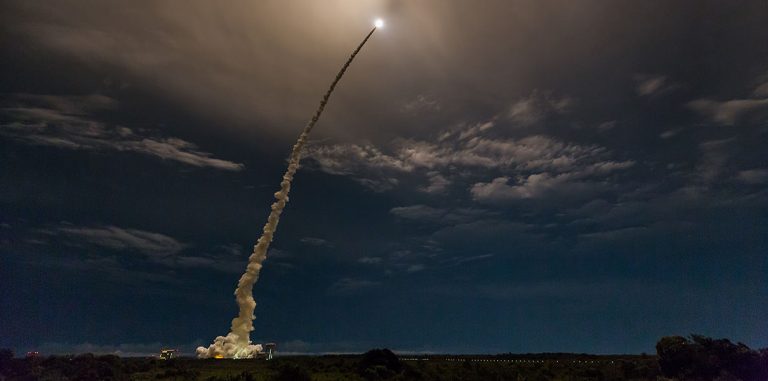 Космические войска защитят спутники США