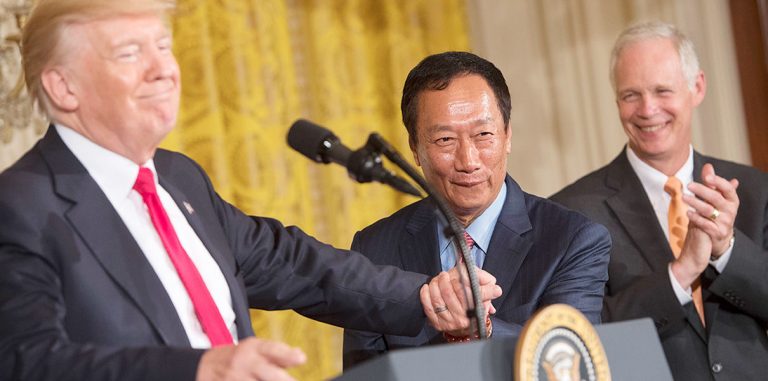 Foxconn открывает первый завод в США стоимостью $10 млрд
