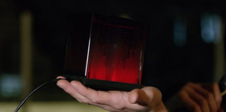 AMD показала загадочный голографический куб
