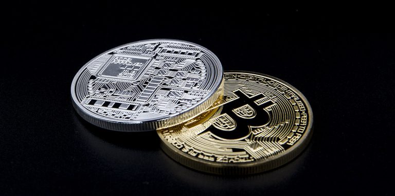 Coinbase грозят засудить за отказ признавать новый биткойн