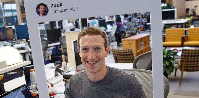 Facebook пометит в ленте фейковые новости