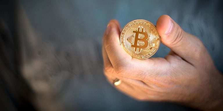 «По закону Мура биткойн подорожает до $100 тысяч к февралю 2021 года»