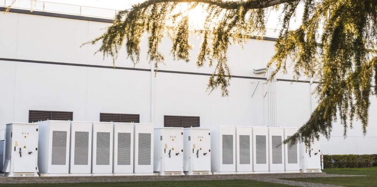 Тайвань просит Tesla построить на острове хранилище энергии