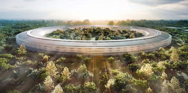 Apple протестирует беспилотный автобус для сотрудников