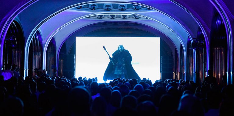 Facebook, Google и Netflix создают новое телевидение