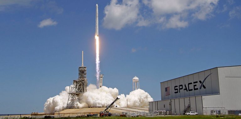 SpaceX обошла Россию по числу космических запусков