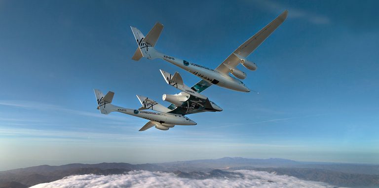 Суборбитальный самолет SpaceShipTwo к испытаниям готов