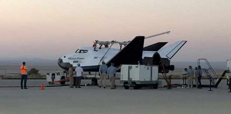 В США прошли испытания космического корабля Dream Chaser
