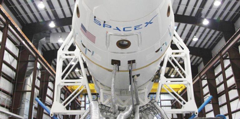 SpaceX завершила испытания ускорителей ракеты-тяжеловеса Falcon Heavy