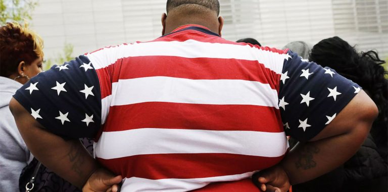 Выплаты жителям США по $12 500 в год повысят ВВП на $2,5 трлн