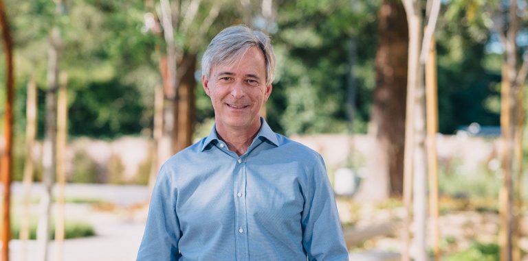 Глава Waymo: «Беспилотные грузовики появятся раньше роботакси»