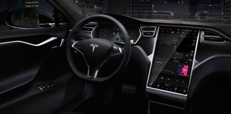 Tesla совместно с AMD разрабатывает ИИ-процессор для робомобилей