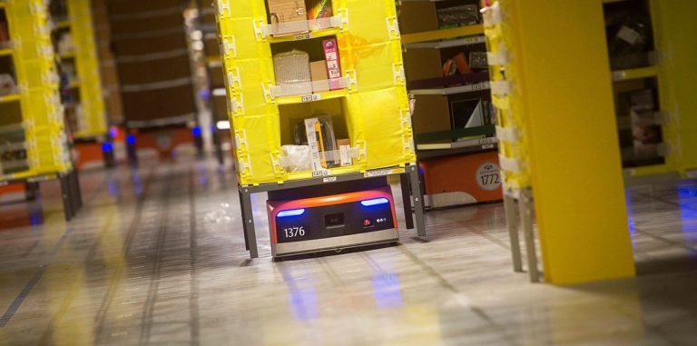 Четыре отрасли, которые Amazon изменит радикально