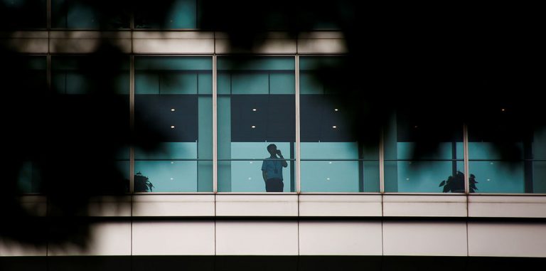 «В ближайшие годы технологии приведут к сокращению 30% сотрудников UBS»