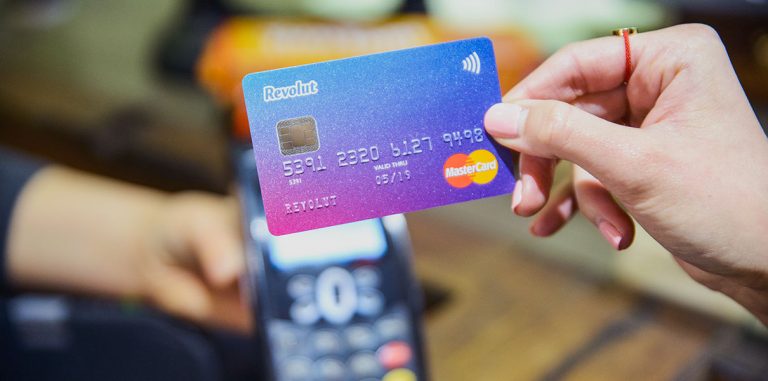 «Необанк» Revolut позволит покупать и хранить криптовалюту