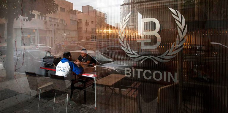 Бывший глава ФРС Бен Бернанке: «Курс биткойна рухнет»