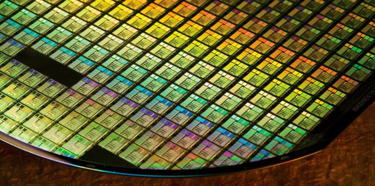 Samsung завершила разработку 8-нм техпроцесса