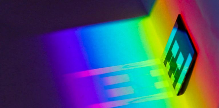 Аналог тефлона защитит от воды перовскитные солнечные панели