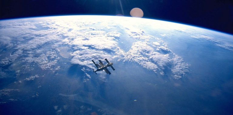 «Роскосмос» одобрил частный проект космического туризма