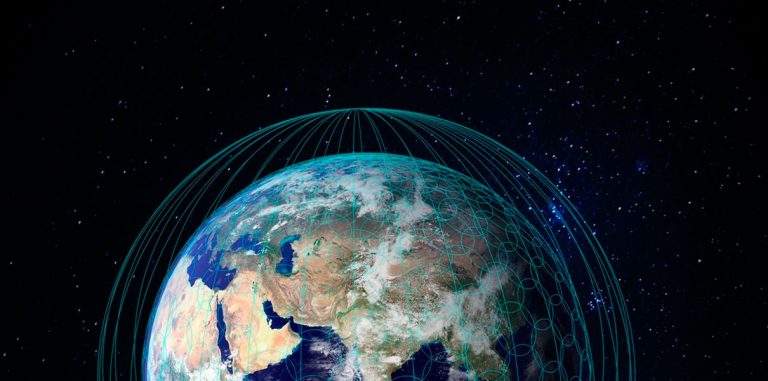SpaceX запустит первые спутники для раздачи интернета в начале 2018