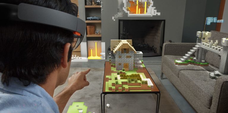 Еще 2 плюса HoloLens — Xbox и Netflix