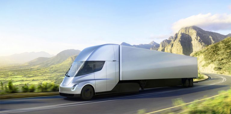 Walmart купил 15 грузовиков Tesla Semi