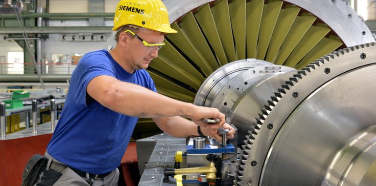 При переходе на чистую энергию Siemens сократит 7000 рабочих мест