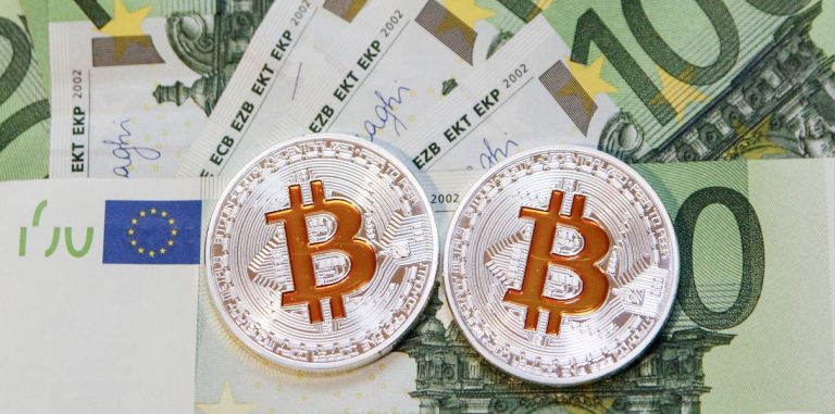 Французская компания открыла биткойн-фонд взаимных инвестиций