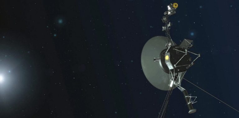Спустя 37 лет NASA запустило двигатели «Вояджера-1»