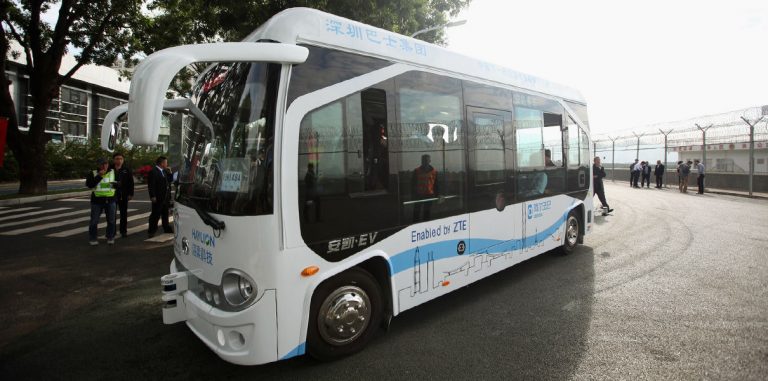 В Шэньчжэне запустили беспилотные автобусы на общественных дорогах