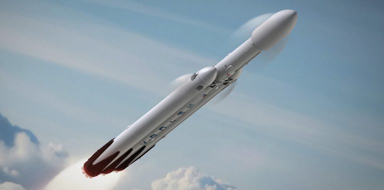 Falcon Heavy повезет на Марс родстер Tesla под песню Space Oddity