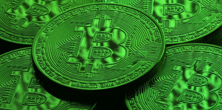 В США стартовали первые торги биткойн-фьючерсами