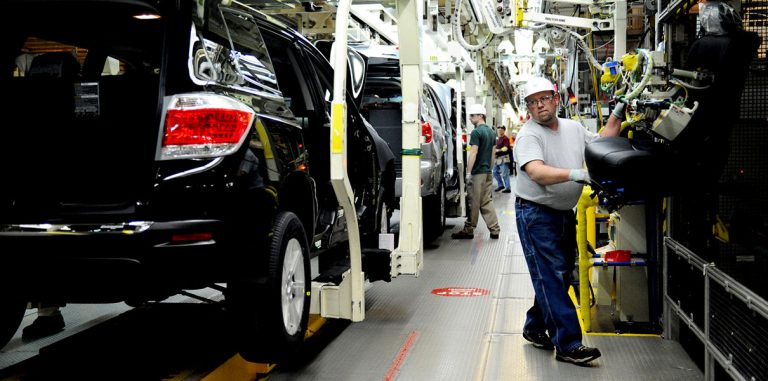 Toyota откажется от ДВС к 2025 году