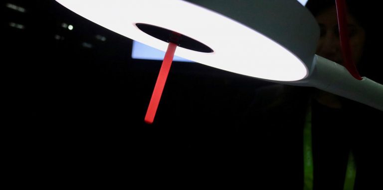 MyLiFi — светодиодная лампа для инфракрасной раздачи интернета