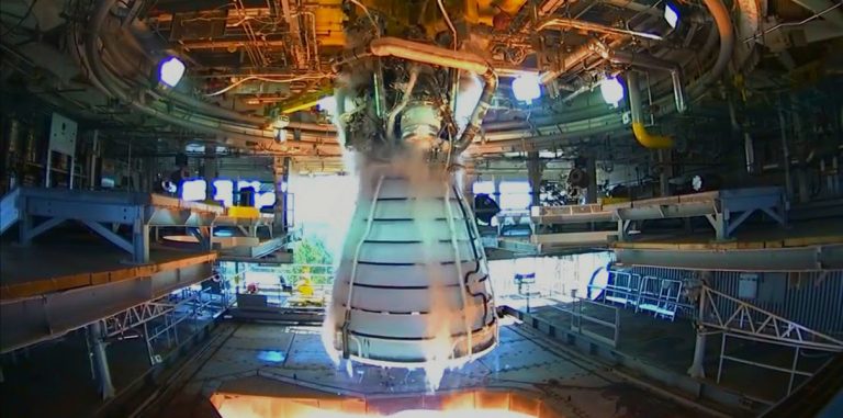 NASA провело испытания ракетного двигателя с напечатанными деталями