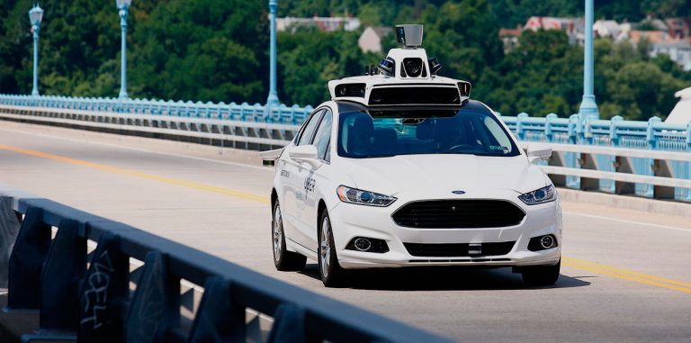 За год 20 млн американцев перестали бояться беспилотных автомобилей