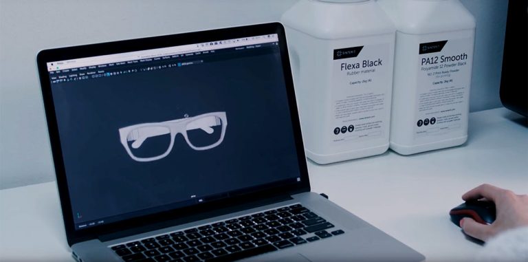 GlassesUSA дает возможность напечатать собственные очки