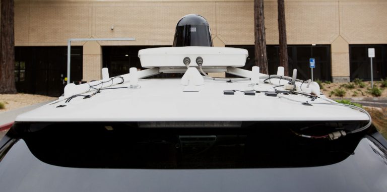 «Развитие робомобилей больше похоже на соревнование между Waymo и GM»