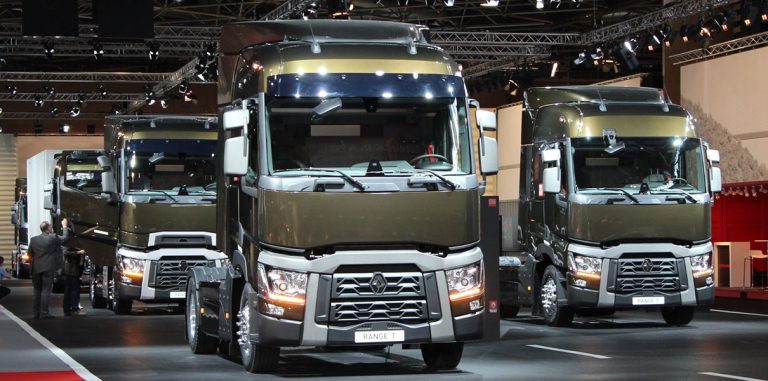 Renault Trucks начнет продажу электрофур в 2019