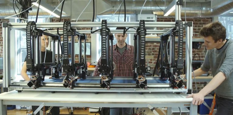 Autodesk представила конвейер из 3D-принтеров