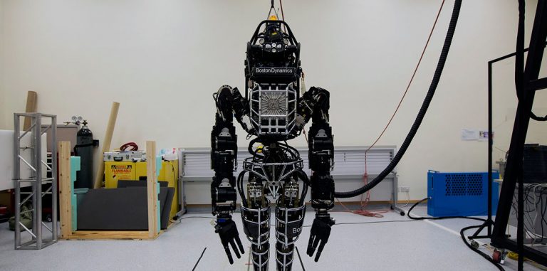 «Роботы Boston Dynamics слишком несовершенны, чтобы их бояться»