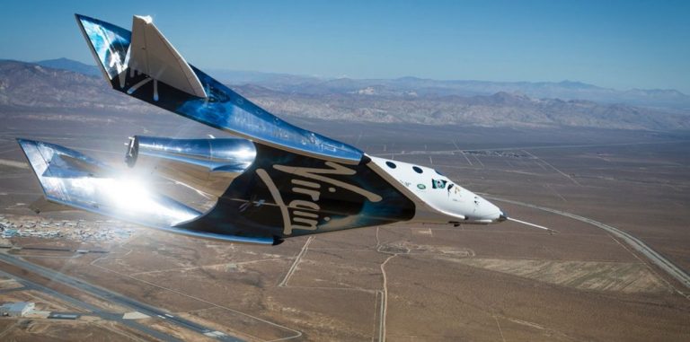 Космический корабль Virgin Galactic совершил первый полет после крушения корабля в 2014 году