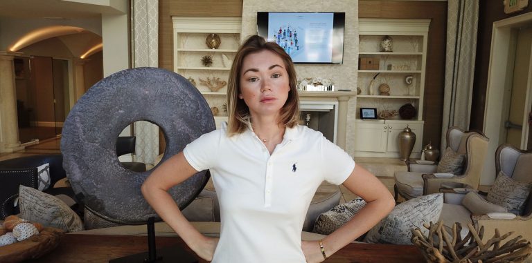 Яна Строкова — о том, как сделать шопинг умным, а блокчейн — модным