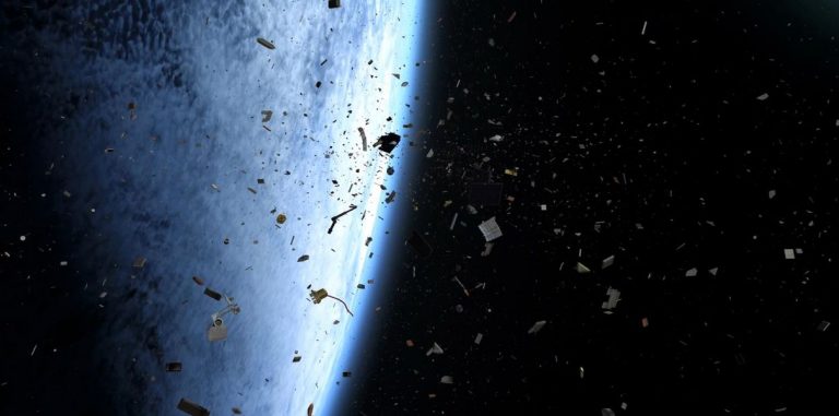 На МКС может появиться лазер для уничтожения космического мусора